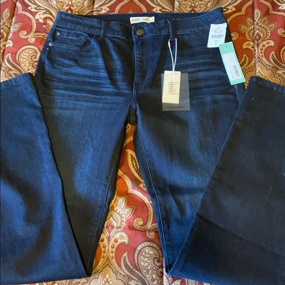 Boot cut jeans - Picture 1 of 3